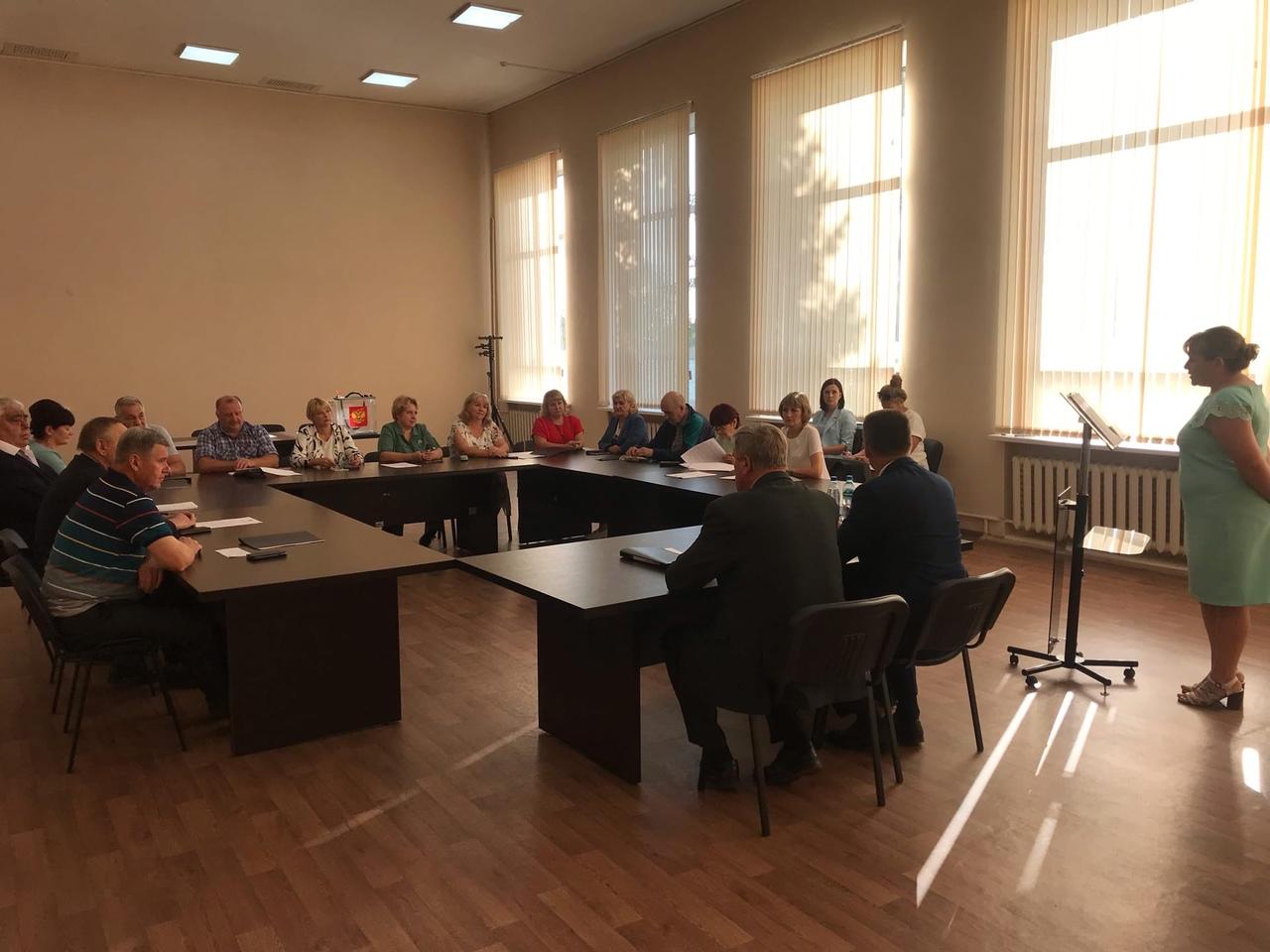 Состоялась организационная сессия Собрания депутатов Усвятского муниципального округа первого созыва.