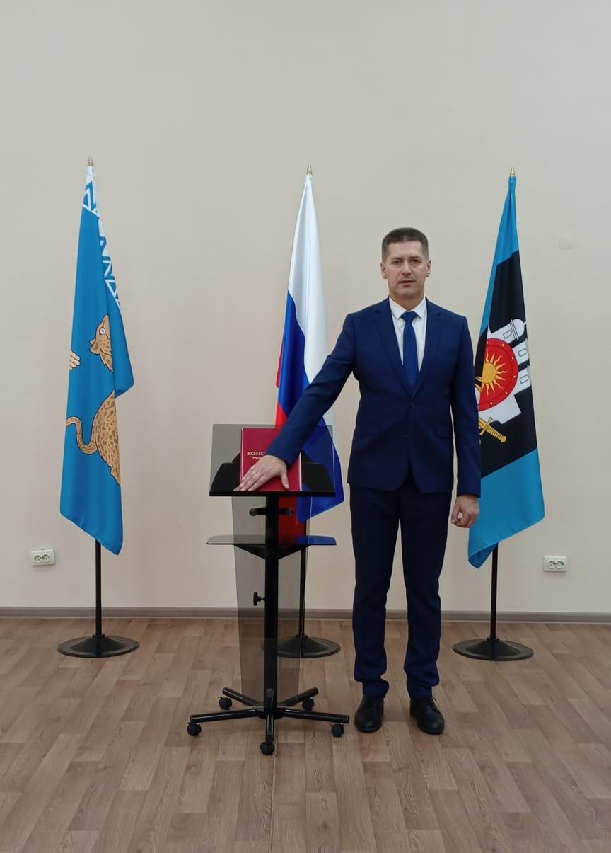 Состоялось торжественное мероприятие, посвященное принятию присяги Главой Усвятского округа Д. А. Петровым.
