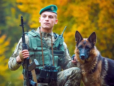 Пограничное управление ФСБ России по Республике Карелия проводит отбор граждан для поступления на военную службу по контракту, а также в образовательные организации ФСБ России.
